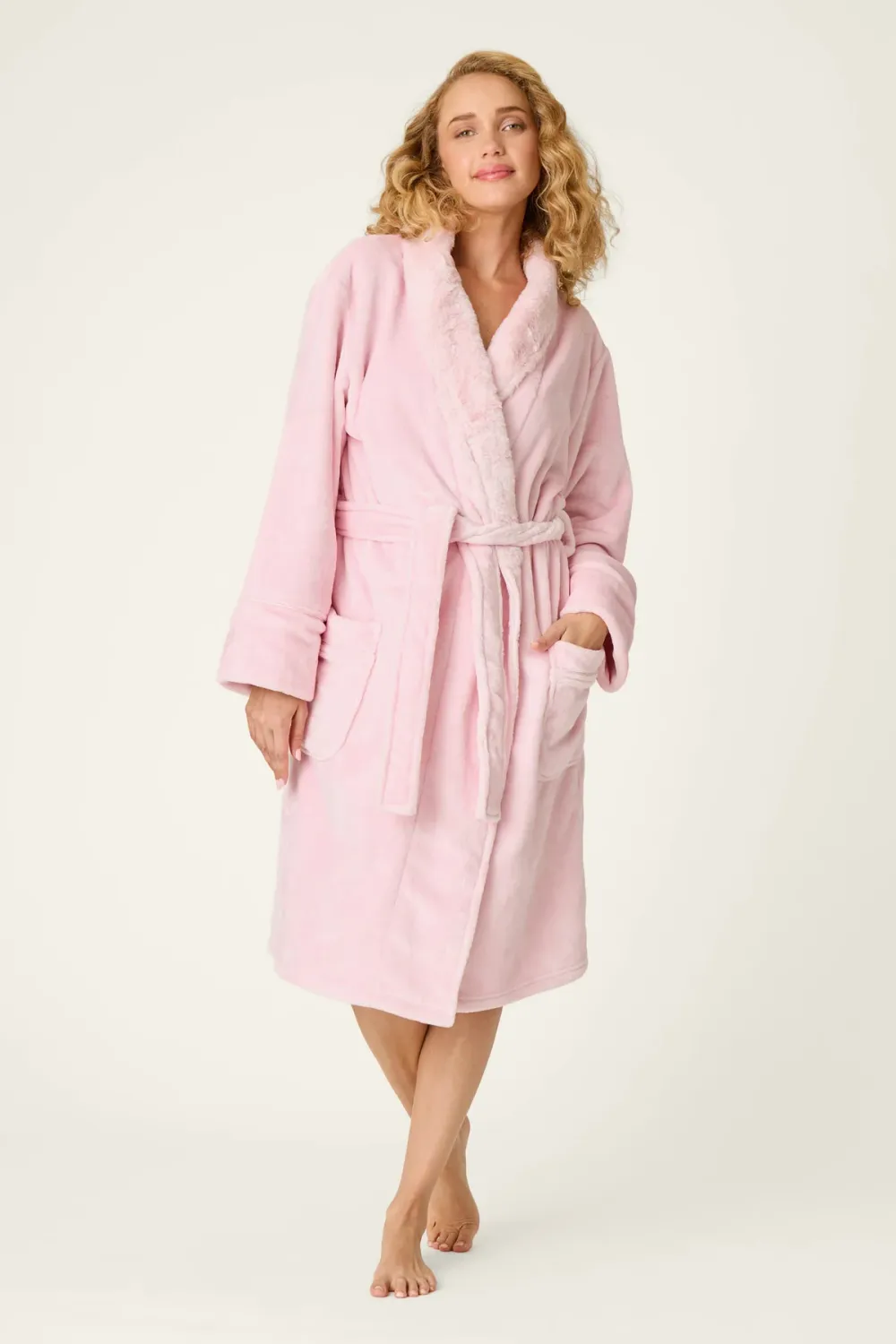 PJ Salvage Luxe Plush Robe In Ballet Pink PJ Salvage Luxe Plush Robe In Ballet Pink