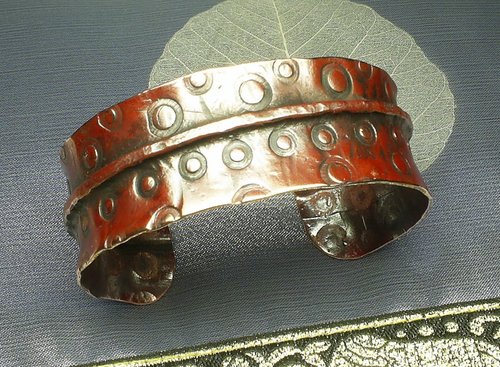 Medium 1&quot; wide Formed Copper Bubble Cuff