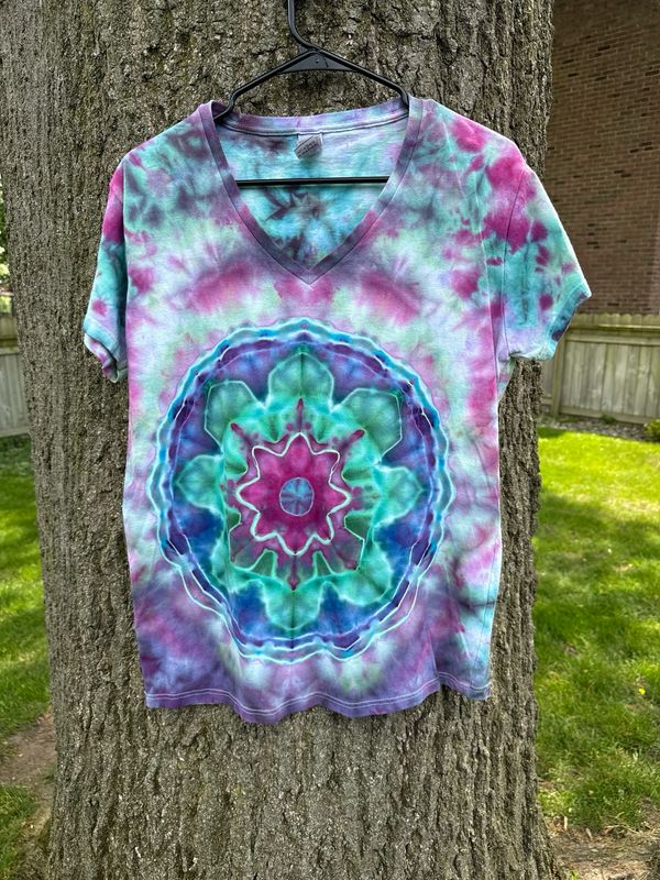 Mandala V-neck