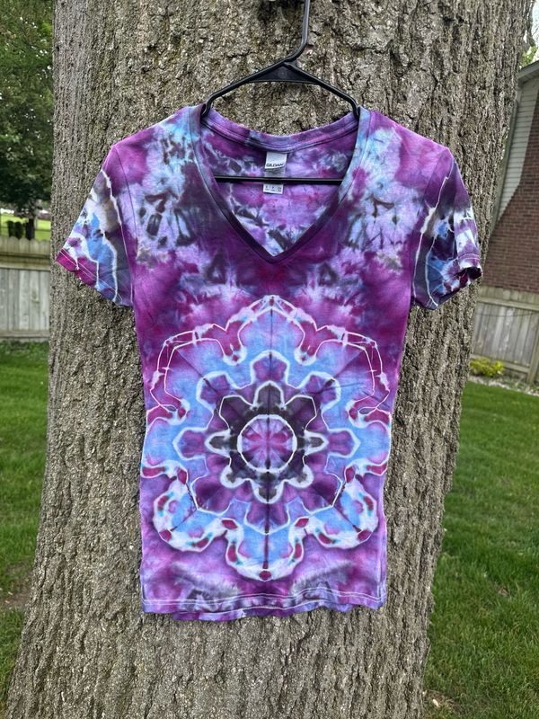 Mandala V-neck