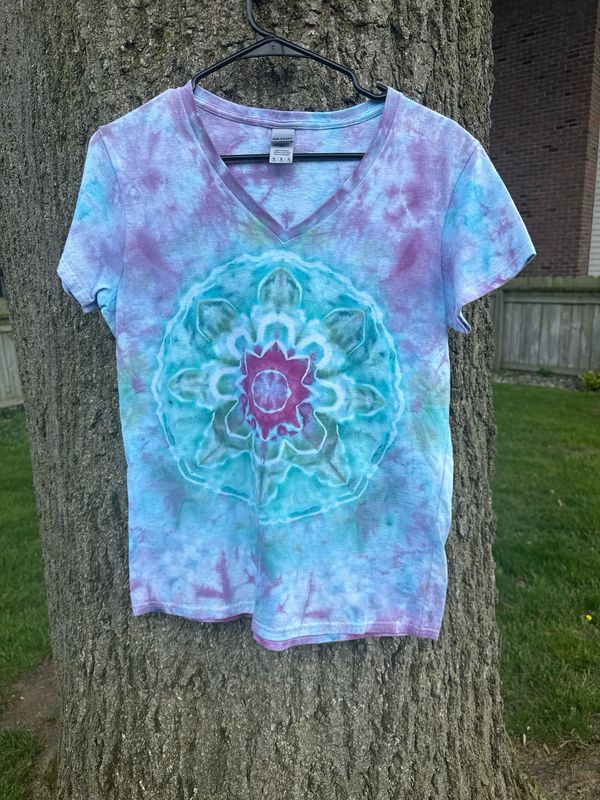 Mandala V-neck