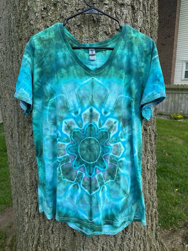 Mandala V-neck