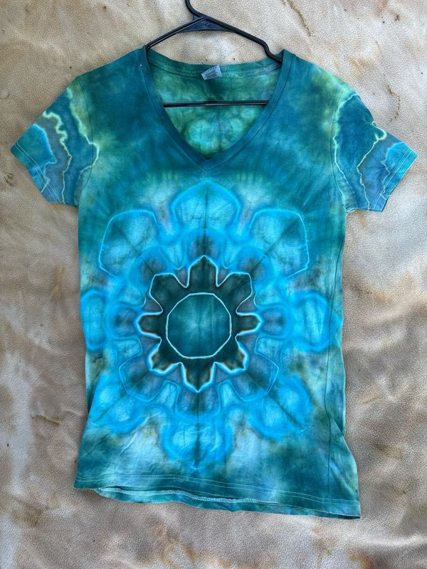 Mandala V-neck