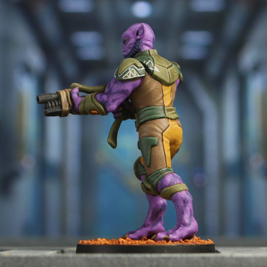 Bulky Alien
