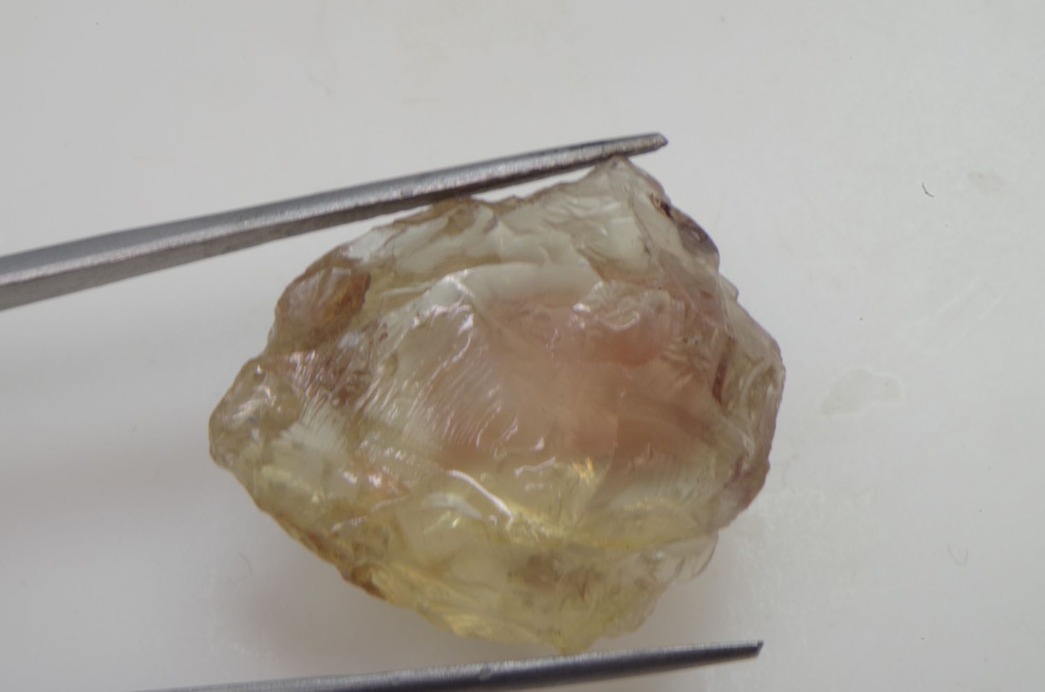 Red Oregon Sunstone Facet Grade Rough 45.0ct (9.0 grm) IS2530