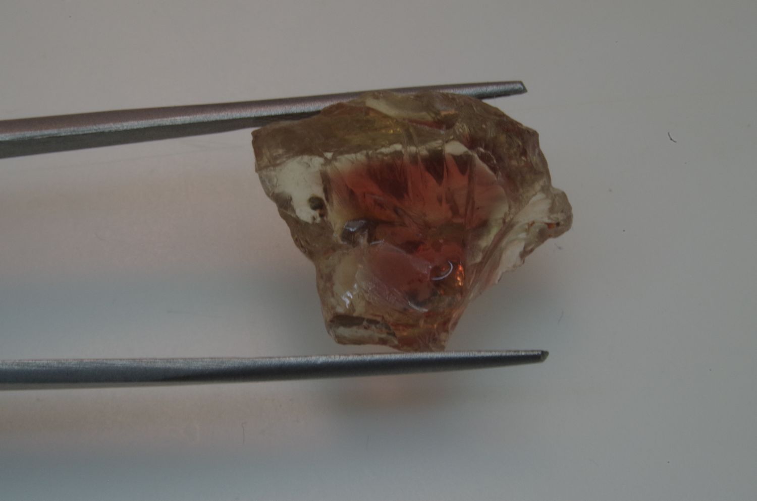 Red Oregon Sunstone Facet Grade Rough 24.5ct (4.9grm) IS2559