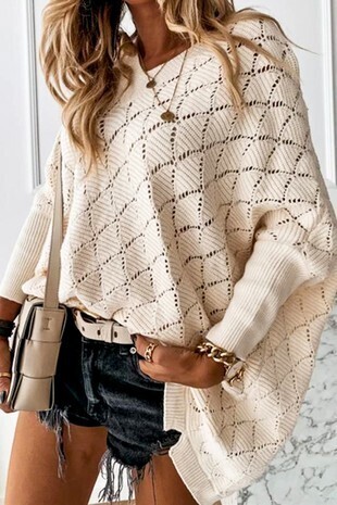 Feminine V-Neck (Ivory)