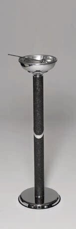 Pila/pedestal de cartón con aspersorio modelo Ninfa Dark