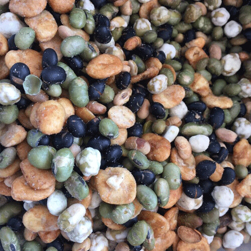 Mix di legumi tostati e salati Mix di legumi tostati e salati