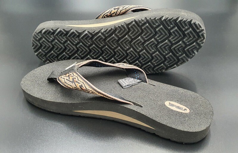 TEVA Mush II Herren Flip-Flops Zehentrenner X-Muster Beige-Schwarz-Orange Gr. 42