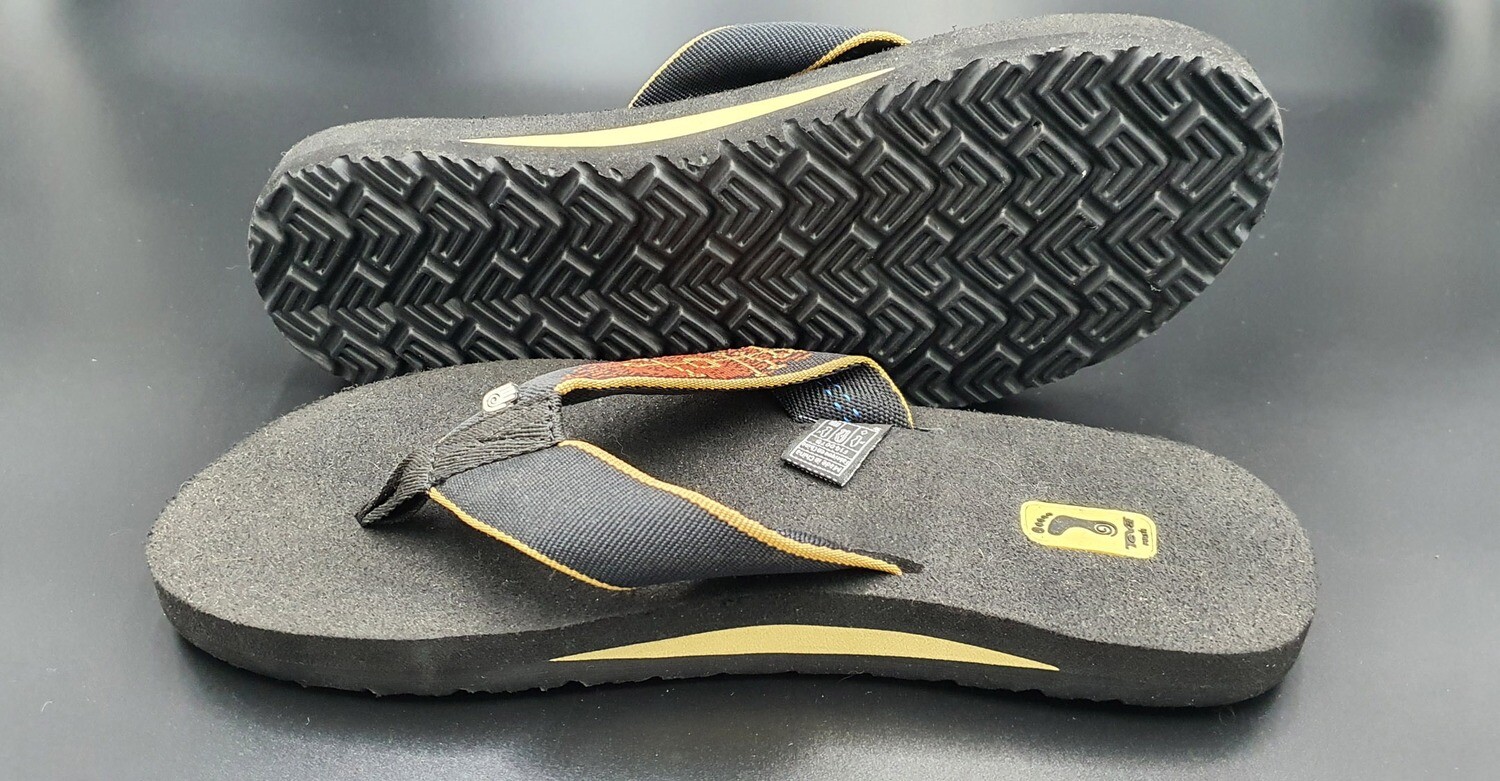 TEVA Mush II Herren Flip-Flops Zehentrenner Schwarz Rot Beige Gr. 42