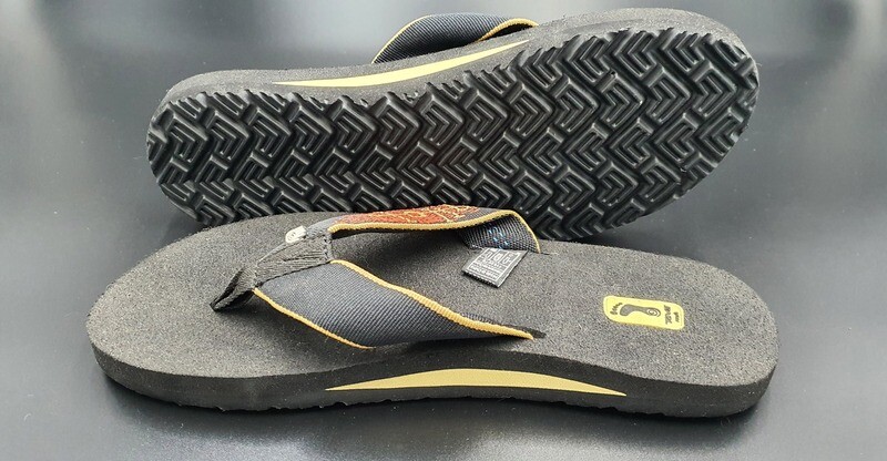 TEVA Mush II Herren Flip-Flops Zehentrenner Schwarz Rot Beige Gr. 42