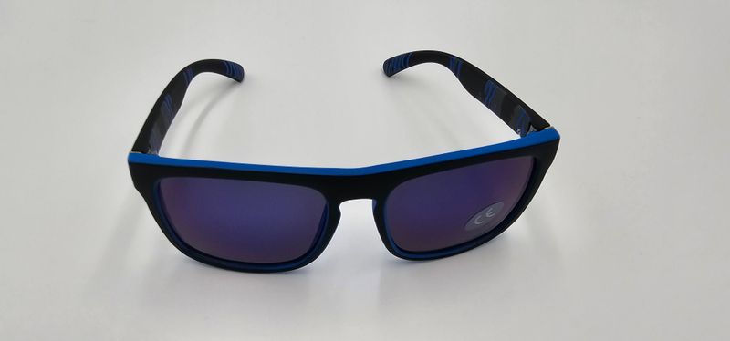 AOOYOWEILY Vintage Retro Modebrille in Eisblau verspiegelt – Leicht, trendy & unisex