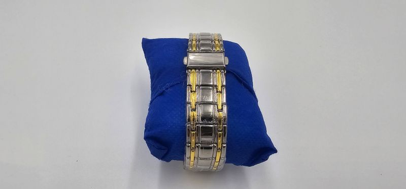 FOURRON Herren-Quarzuhr Weiß/Gold/Silber – Edelstahl, römische Ziffern & leuchtet im Dunkeln