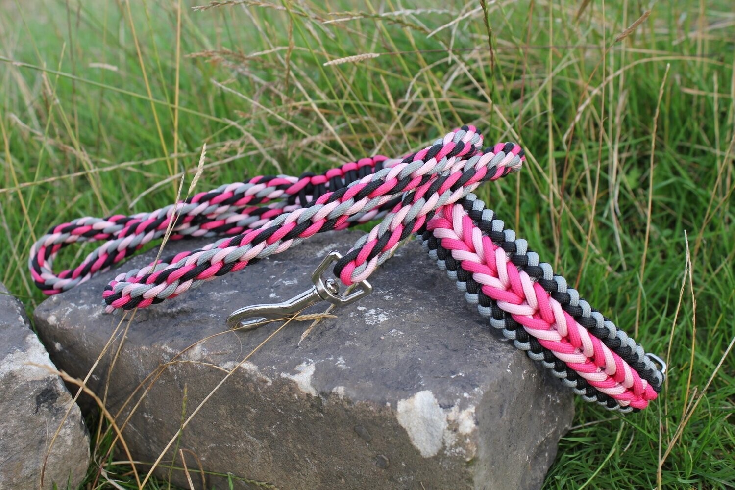 Pink and Black Arrows Wide