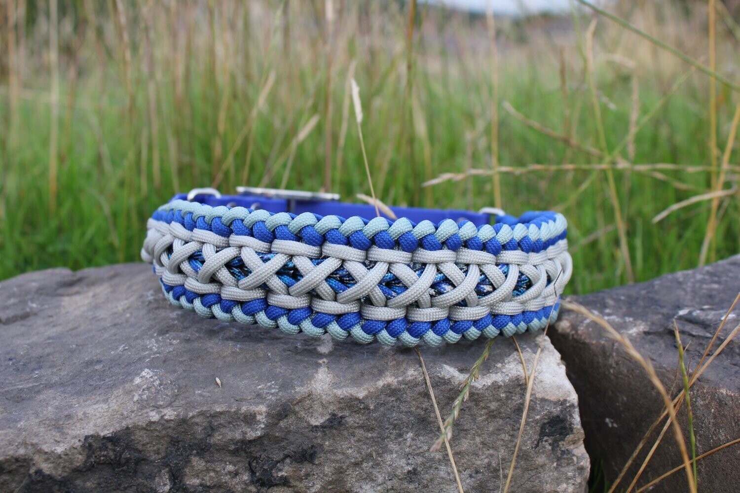 Blue and Grey Criss Cross