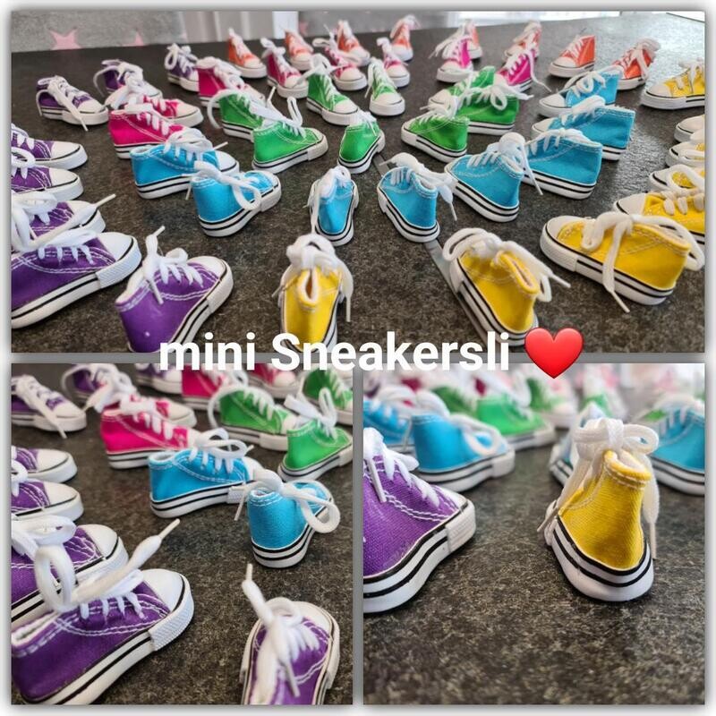 mini Sneakersli / 1 Stück
