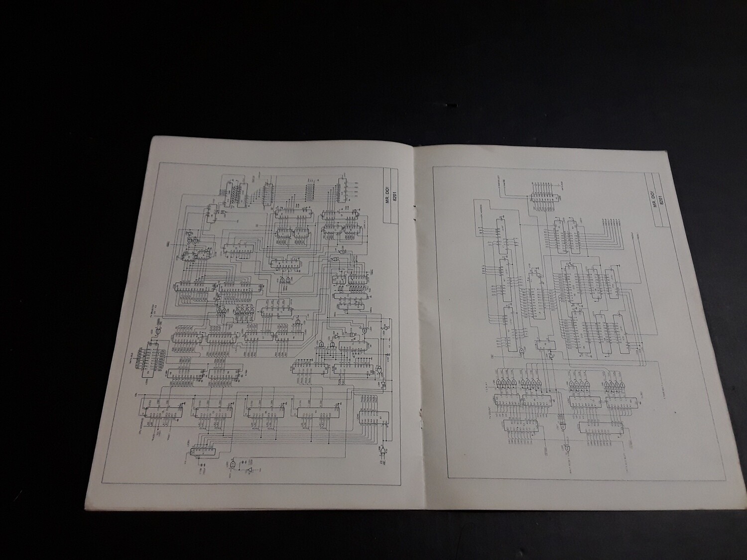 Mr. Do! by Universal Operations Manual &amp; Schematics