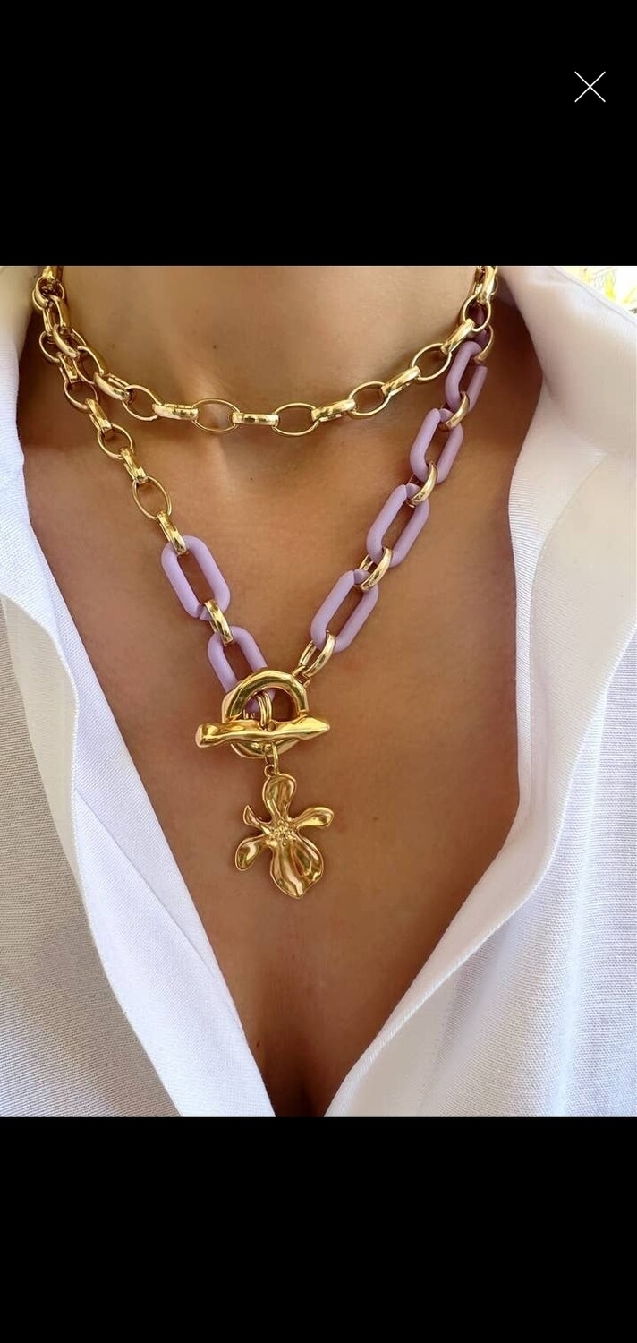 Gold Flower Necklace Acrylic Chain, Summer Necklace

Gold Chain