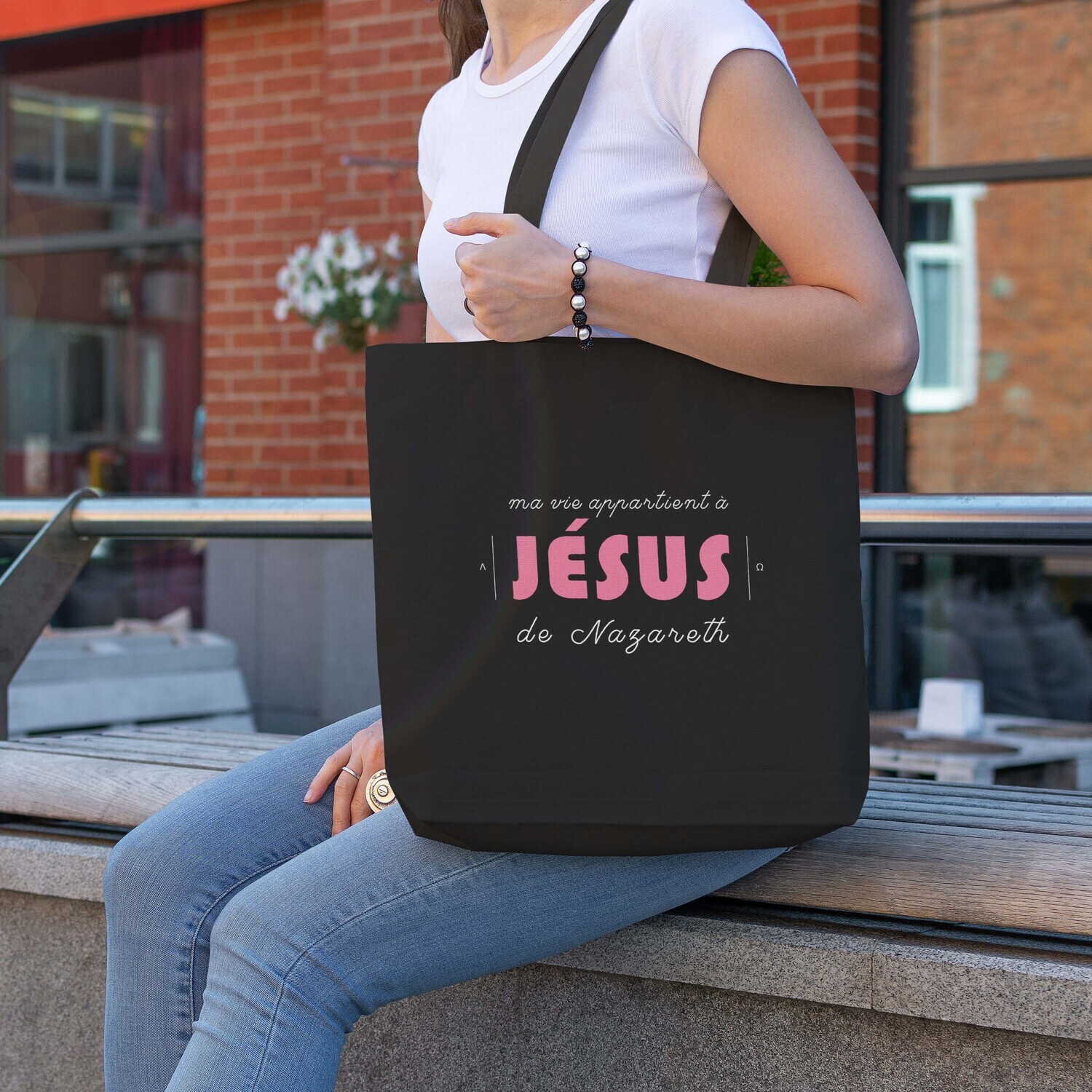 Tote bag noir/rose &quot;Ma vie appartient à Jésus&quot;