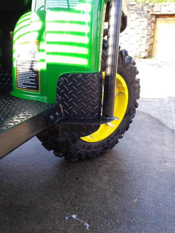 Front Gator Mud Guards - Gator 825