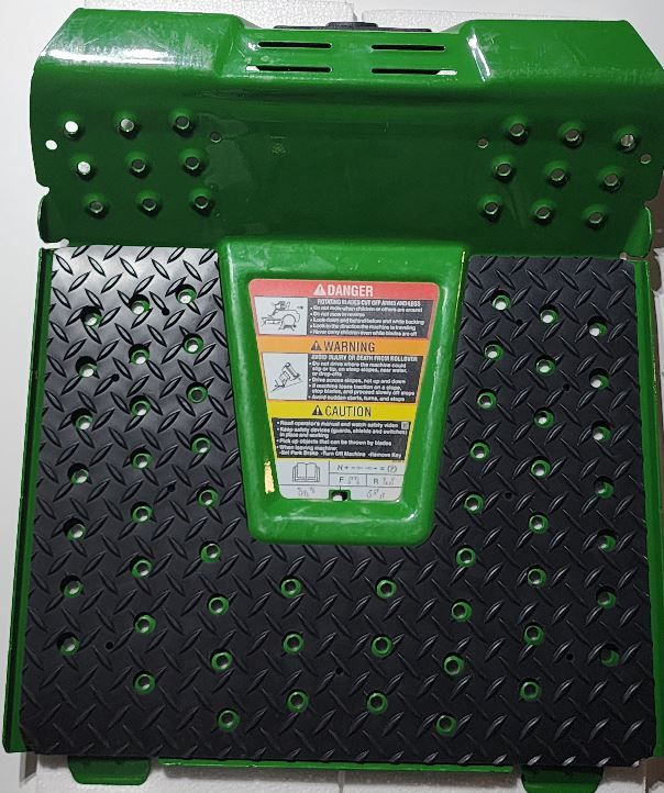300 Zeries Zero Turn Mower Floor Mat (with hole cutouts)