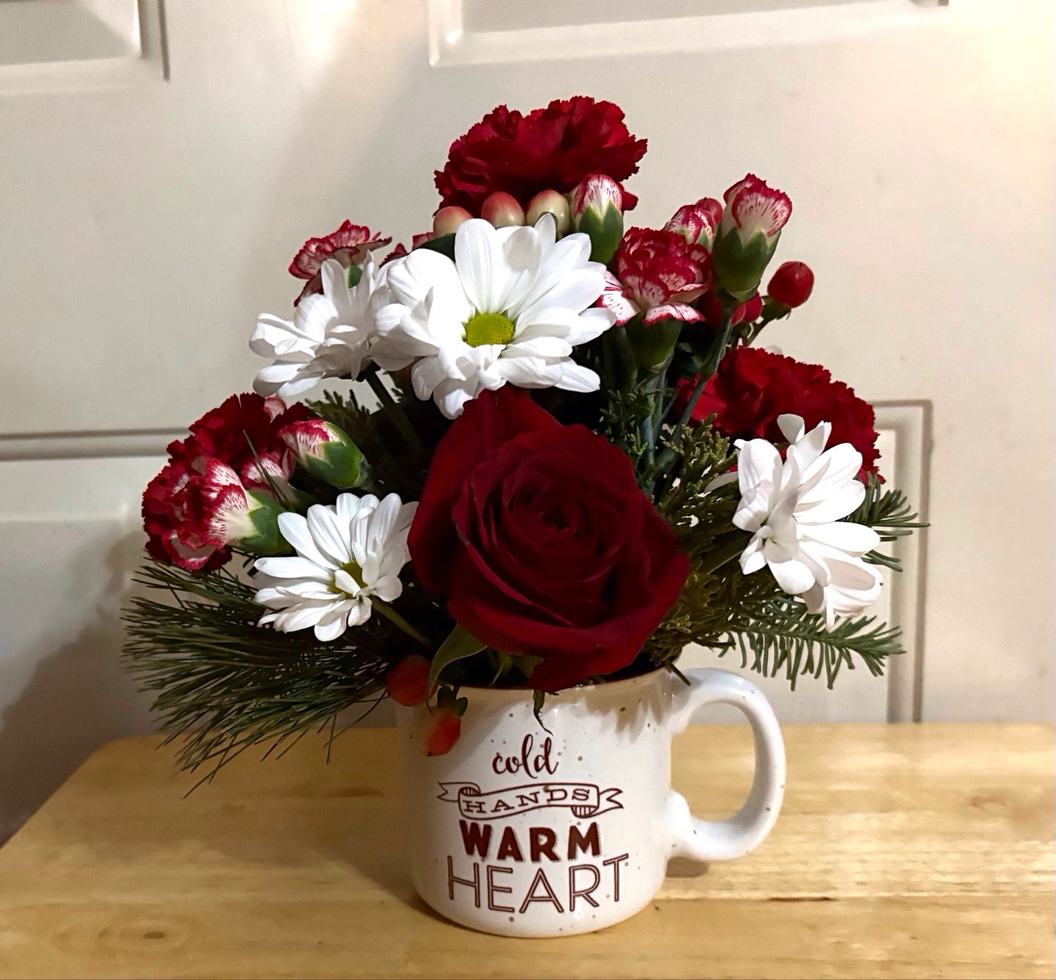 Christmas Mug Arrangements