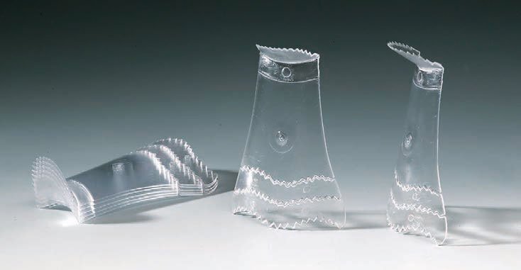 Mentonnière en plastique