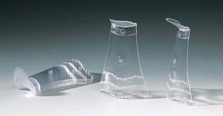 Mentonnière en plastique