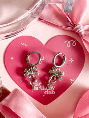 Clarissa Silver Huggies