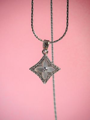Wixie Sparkle Silver Necklace