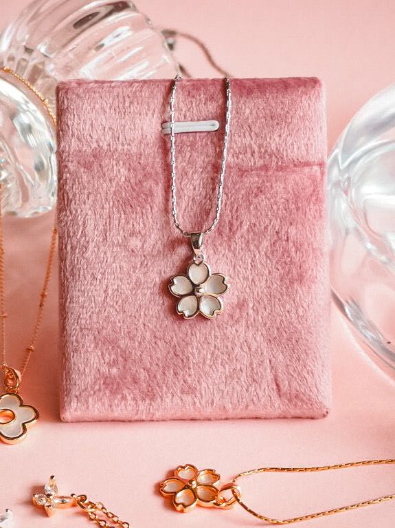 Sakura Pearl Necklace