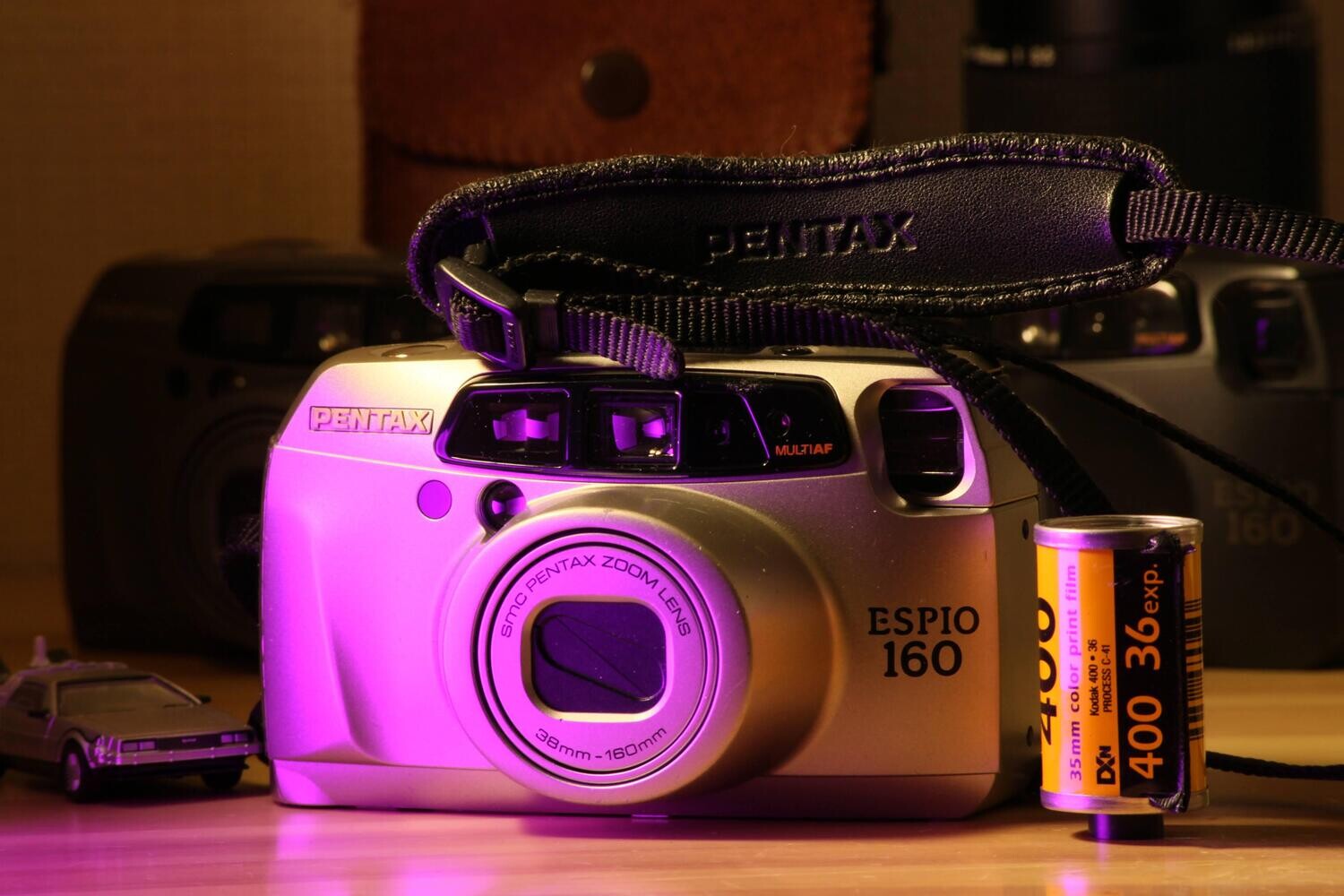 PENTAX ESPIO 160 POINT AND SHOOT CHAMPAGNE WITH STRAP