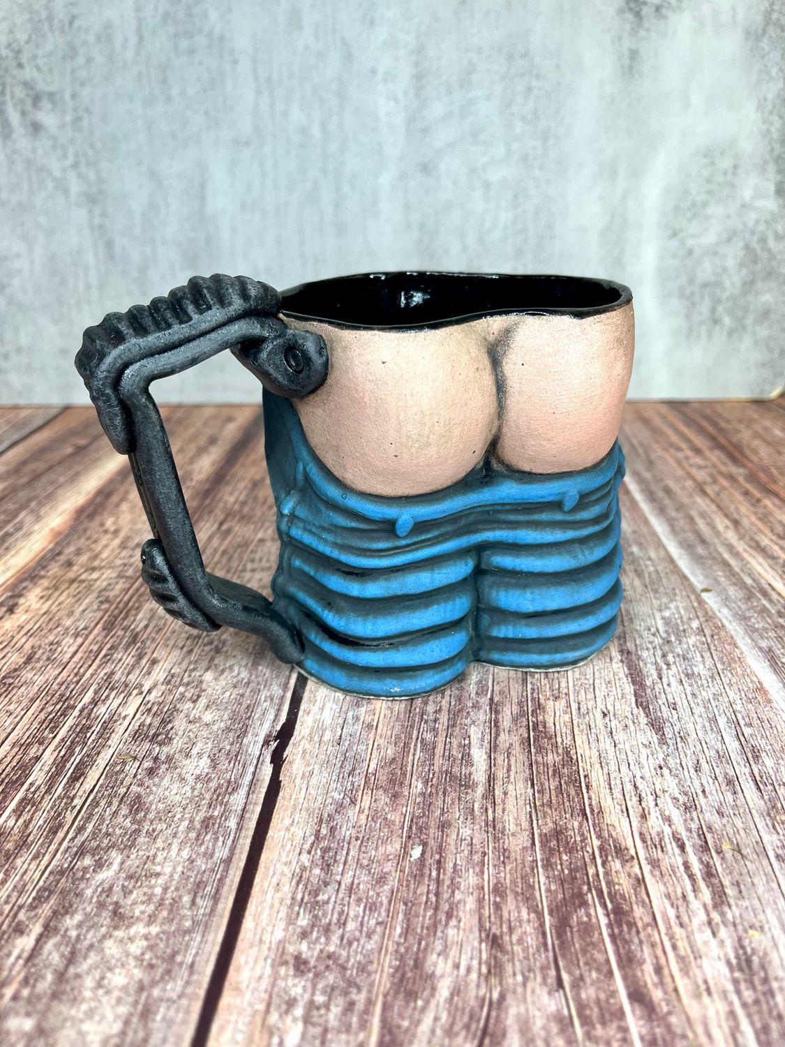 Kiss my Butt mug light
