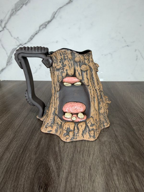 Man Eating TREE brown