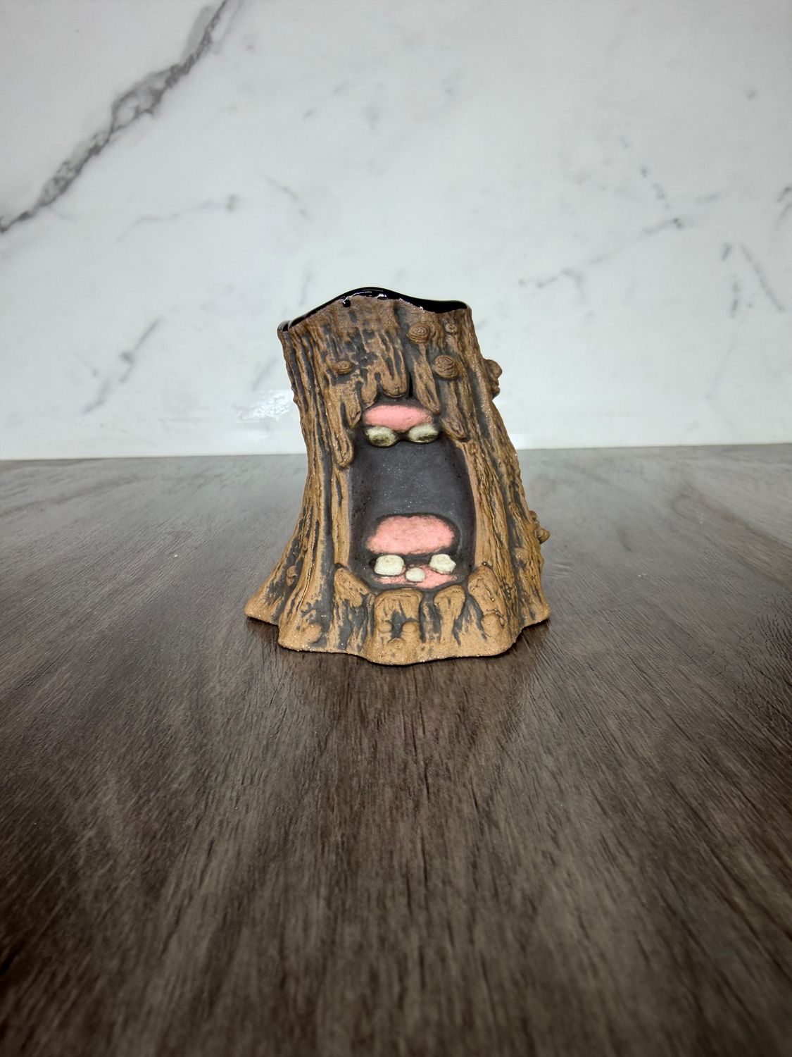 Mini tree shot glass all brown pink gums Mini tree shot glass all brown pink gums