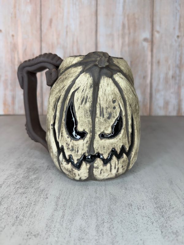 Pumpkin Mug Ivory skin with Black Eyes
