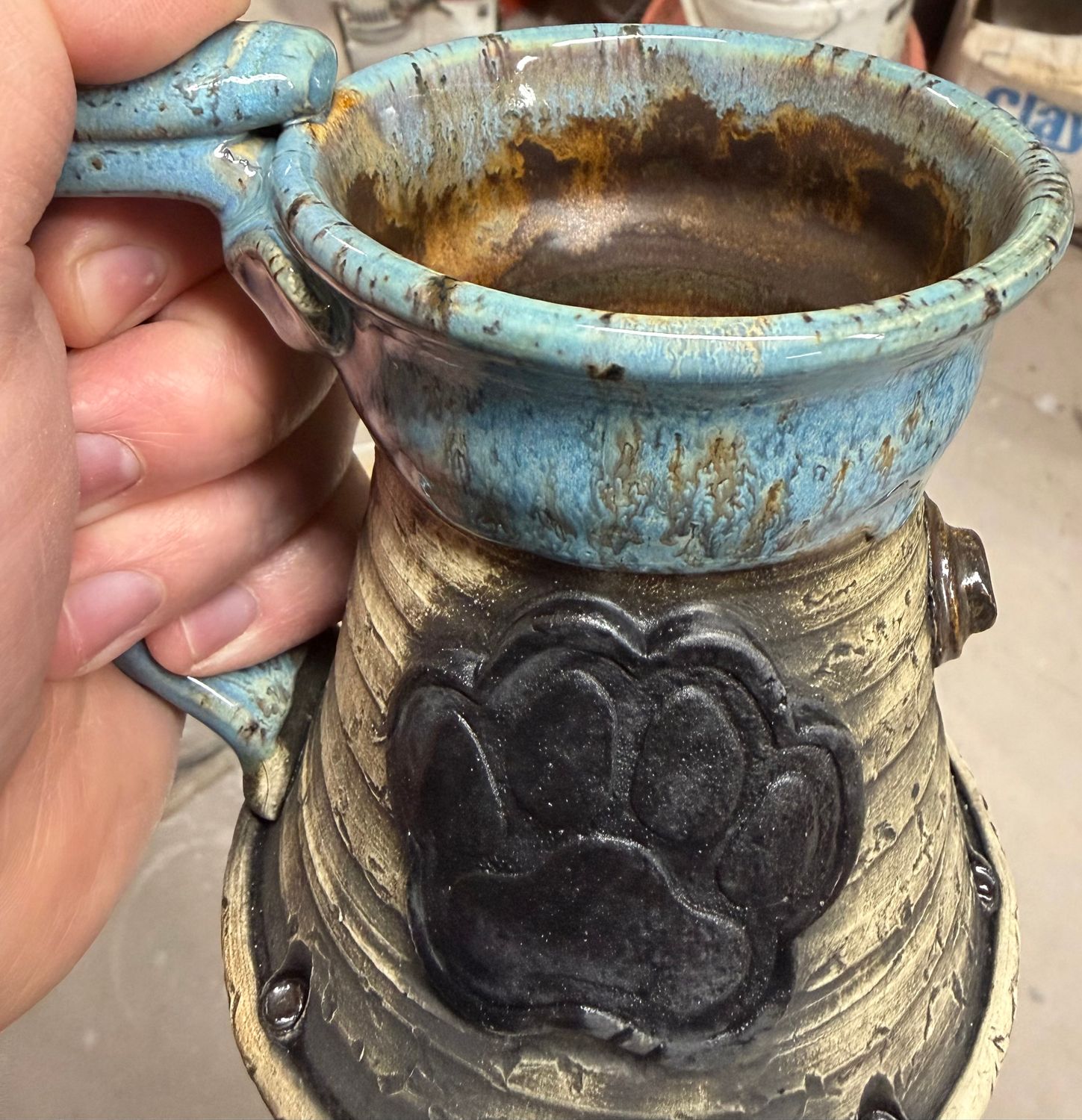 Paw mug