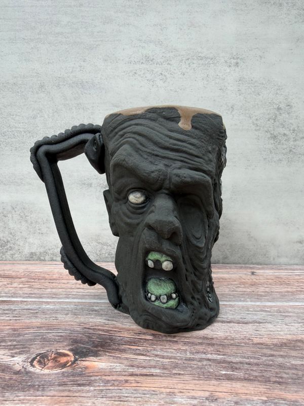 Manglore Mug Dark Green brown inside