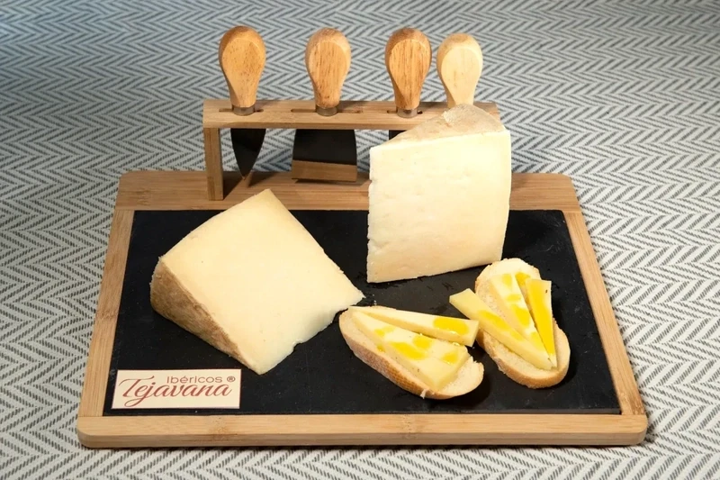 Queso de Oveja Curado en Cuña
