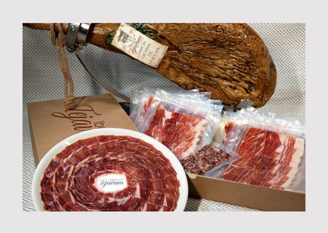 Maletín Jamón Sierra de Huelva Alimentado CON CEREALES Maletín Jamón Sierra de Huelva Alimentado CON CEREALES
