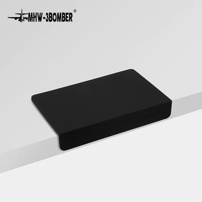 MHW-3BOMBER 轟炸機 轉角壓粉墊 - 黑色 Style A