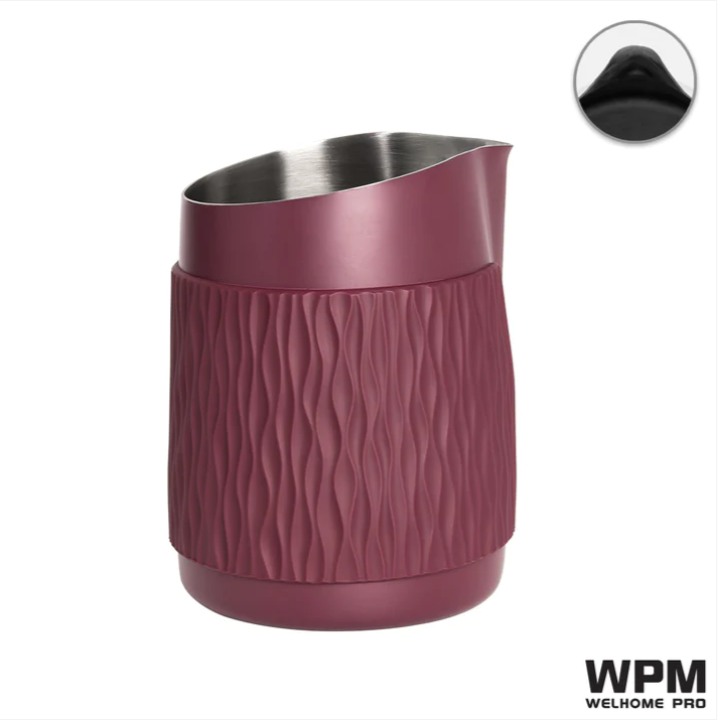 WPM HC7106BKB-1 黑莓紫無柄拉花杯配矽膠套 450cc