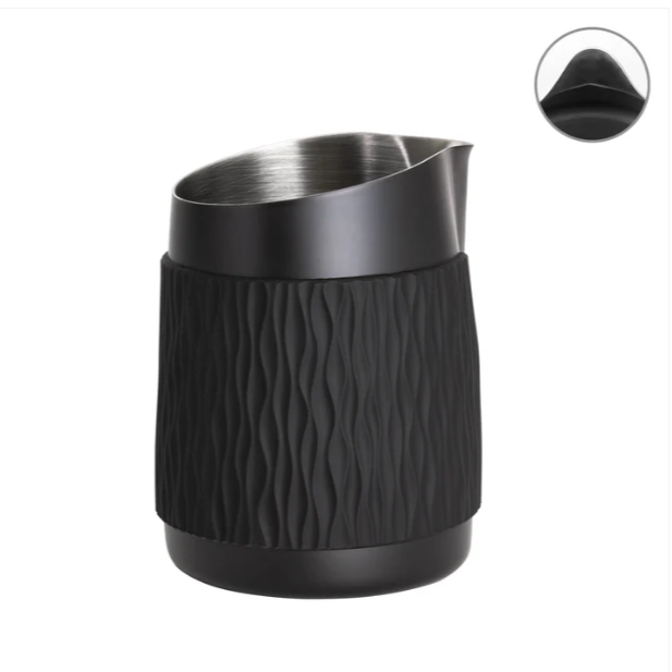 WPM  HC7106 啞光黑無柄拉花杯配矽膠套 450cc