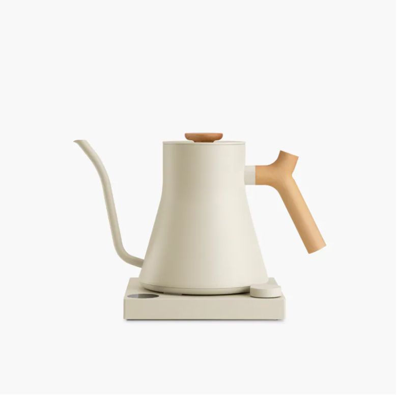 Fellow Stagg Ekg Pro 電子溫控壺 900ml 芝麻色配楓木手柄 - 220V (新色/預購)  (贈送Kalita or Hario 手沖套裝 及 Timemore 電子磅)