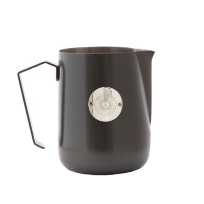 PESADO Milk Jug (Sharp spout)
