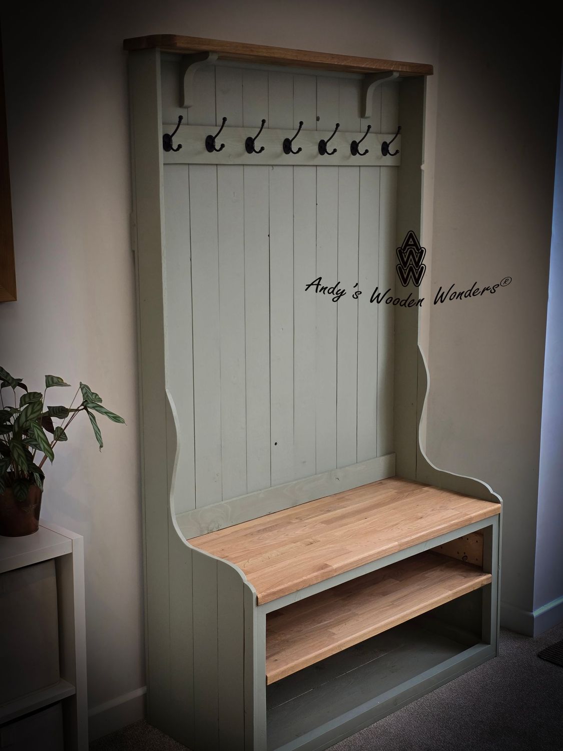 High-backed Monks Bench, with hooks. - "Florence"