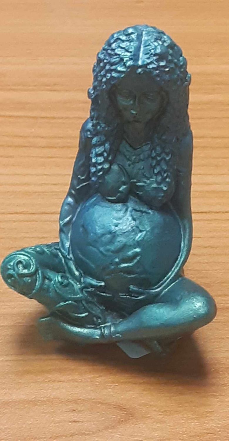 Resin Goddess figure, 5 inch