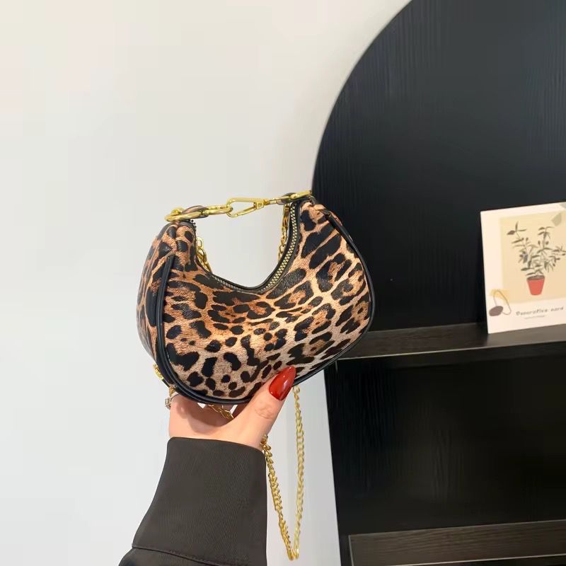 Orchid Light Brown Leopard Print