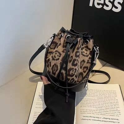 Daffodil Light Brown Leopard Print